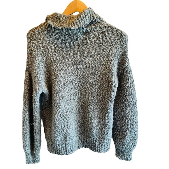 ⭐️ YES LOLA Sage Green Chunky Knit Turtleneck Sweater - Picture 2 of 6